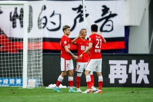 九游官网-杨韦组合助恒大赛季首次逆转 同时还创一纪录